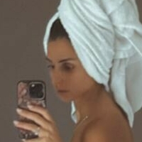 Zeina Nude
